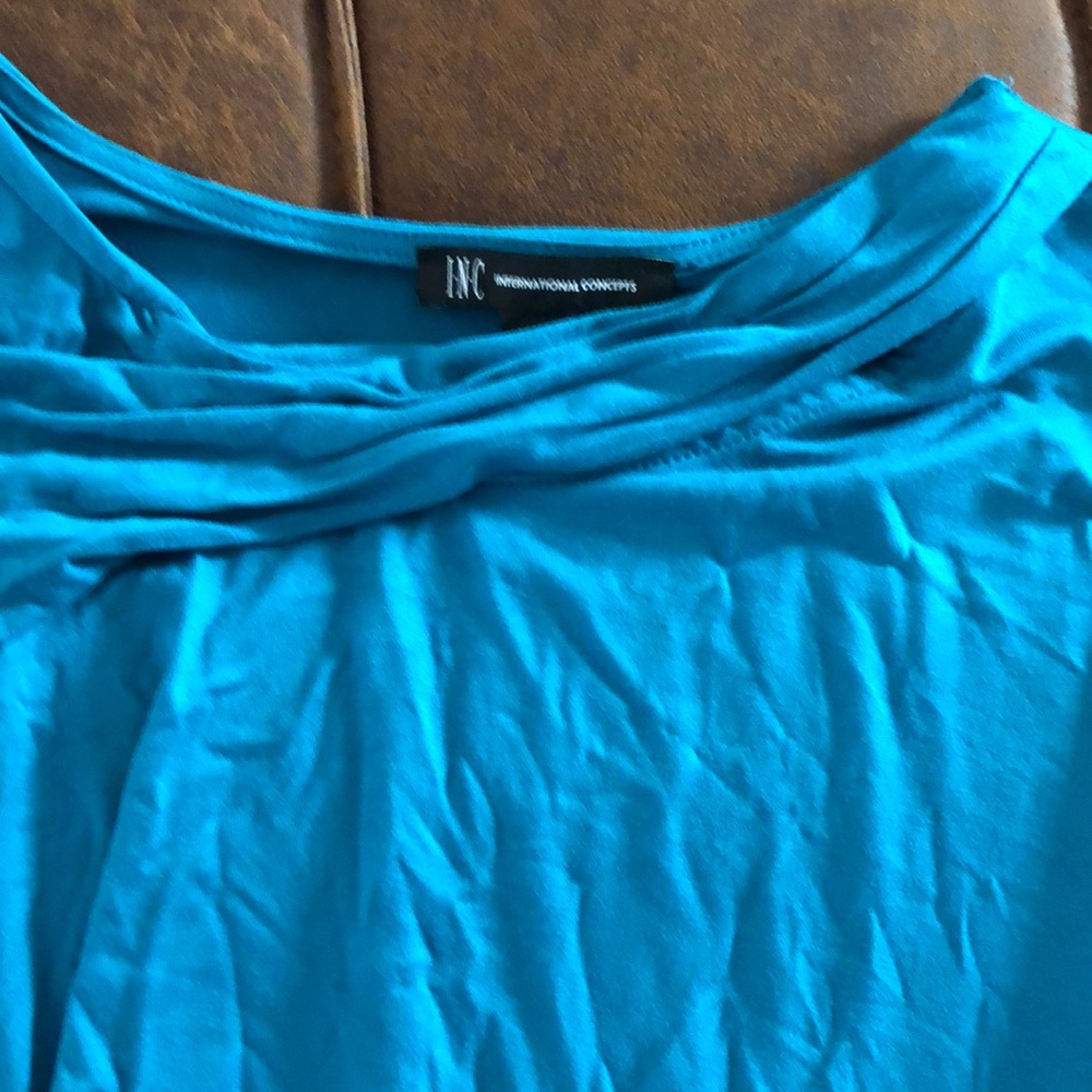 INC Top INC NWT